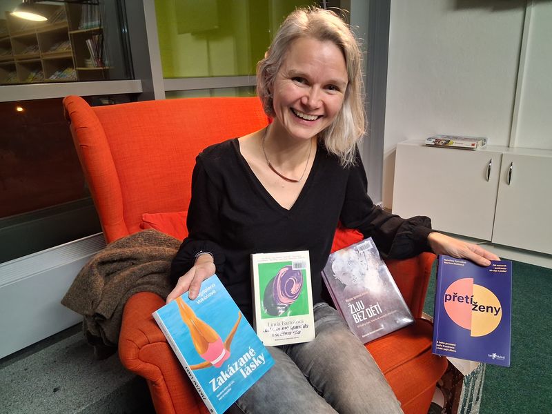 Books & Coffee – Zdenka Sokolíčková