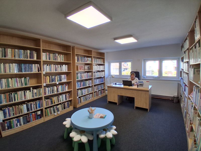 Proměna pobočky Knihovny NMNM v Pohledci