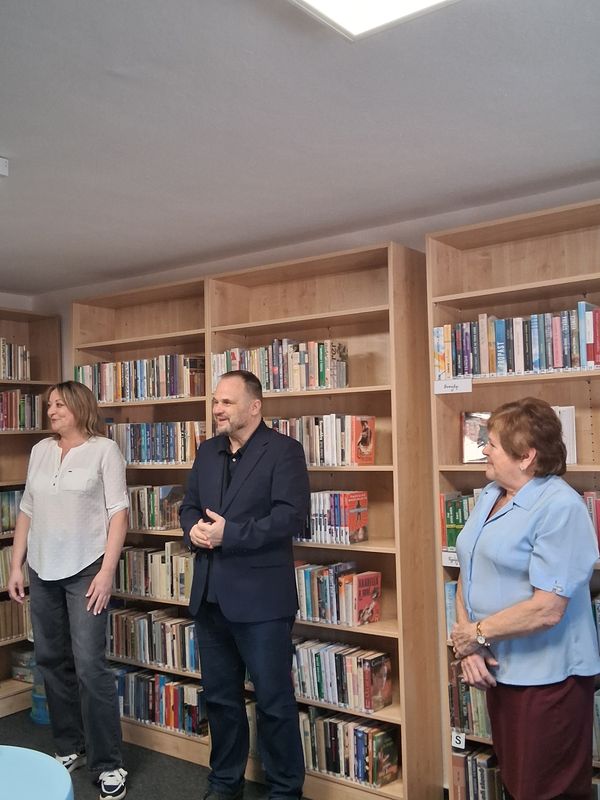 Slavnostní otevření pobočky Knihovny NMNM v Pohledci